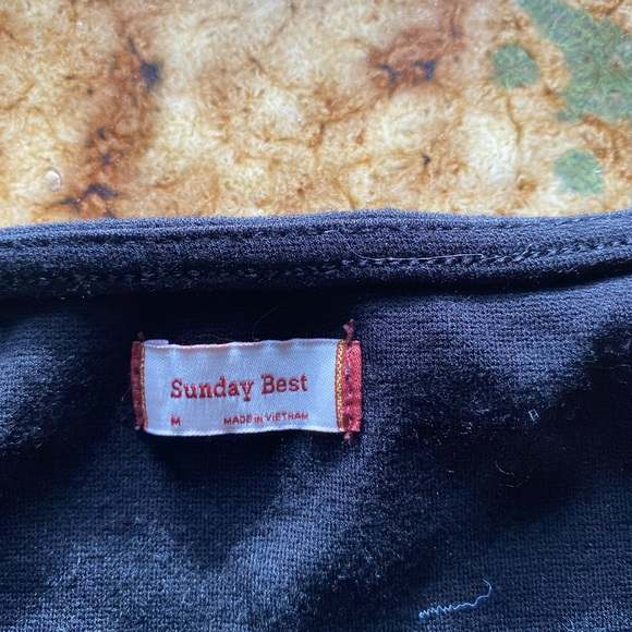 Sunday Best Aritzia Tank - Picture 2 of 3